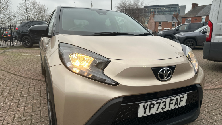 Toyota Aygo X 1.0 VVT-i Edge 5dr Petrol Hatchback